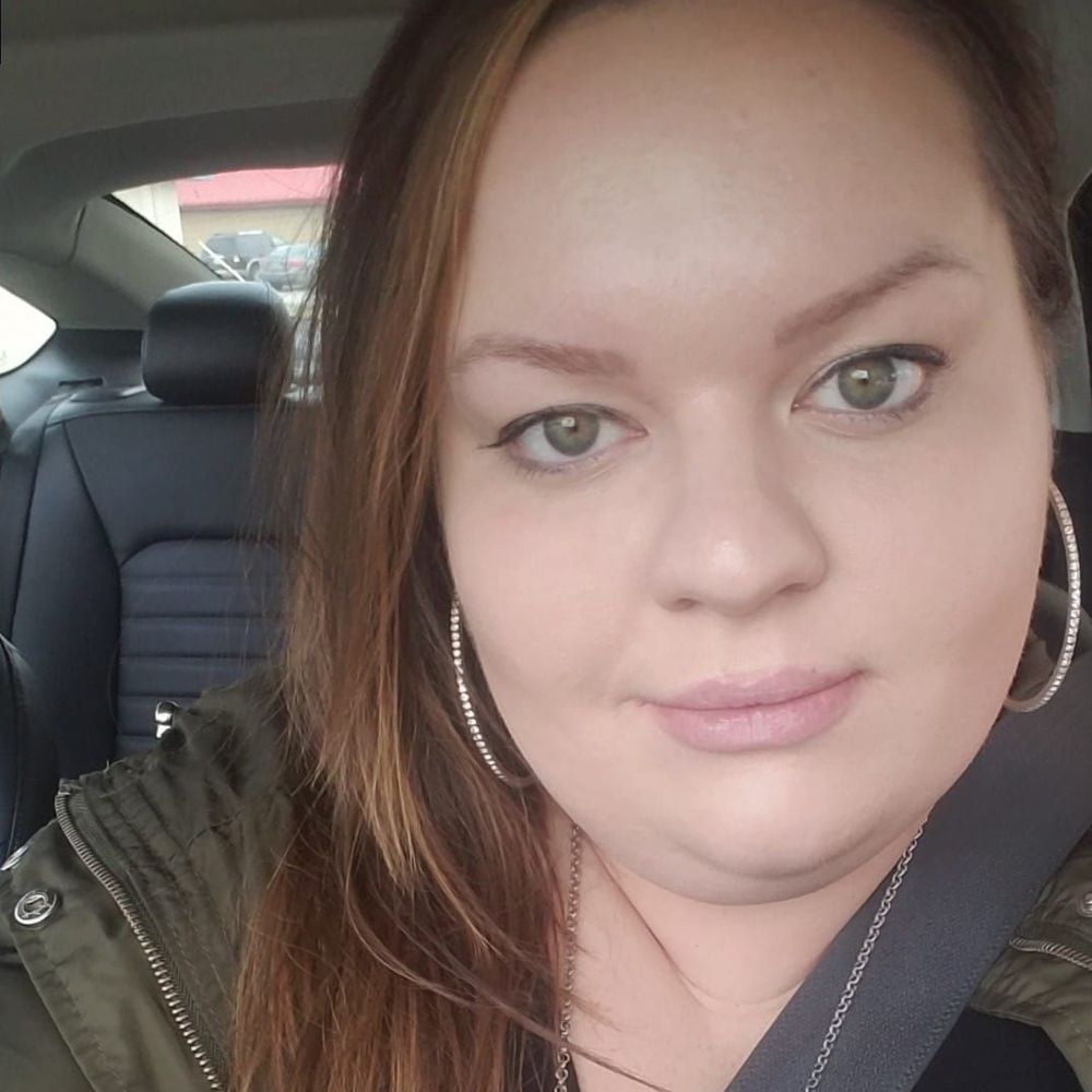 Meet your Posher, Leigh